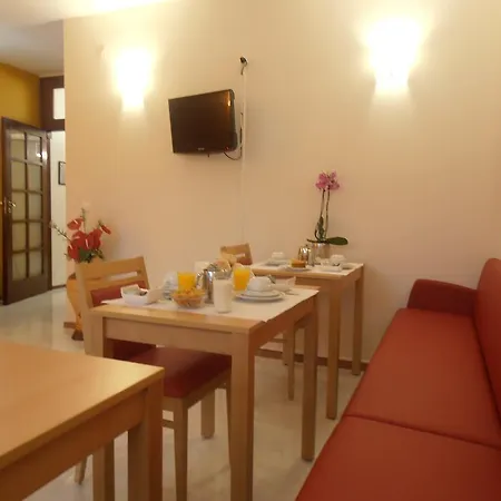 S. Marino Szálloda 2*